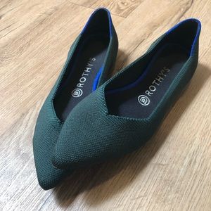 Rothy’s Emerald pointed flats